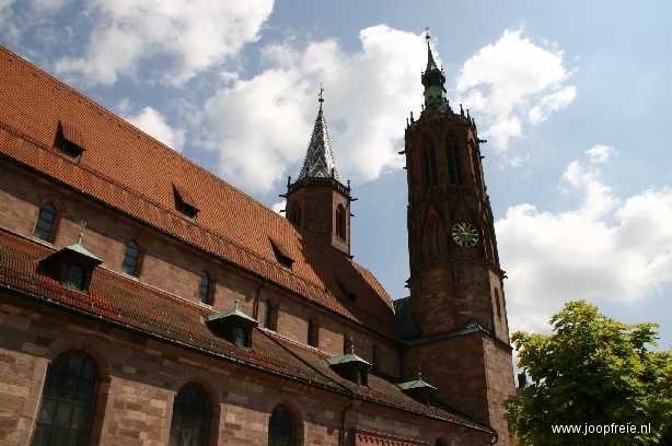 Kerk met 2 verschillende torens in Villingen