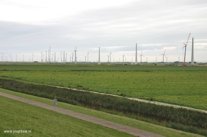 Windmolenpark bij de Eemshaven